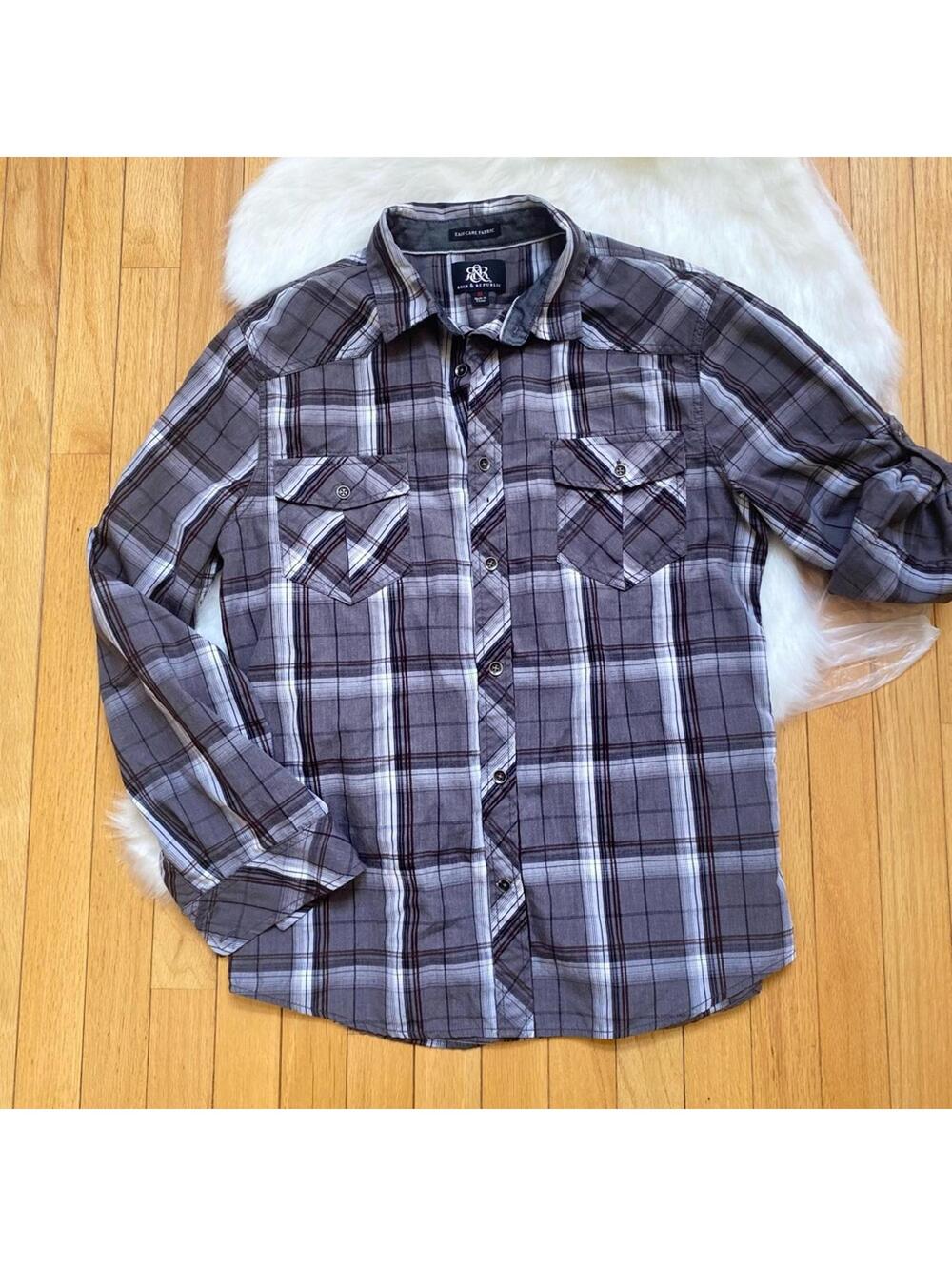Rock & Republic Gray Plaid Button-Up Shirt Medium